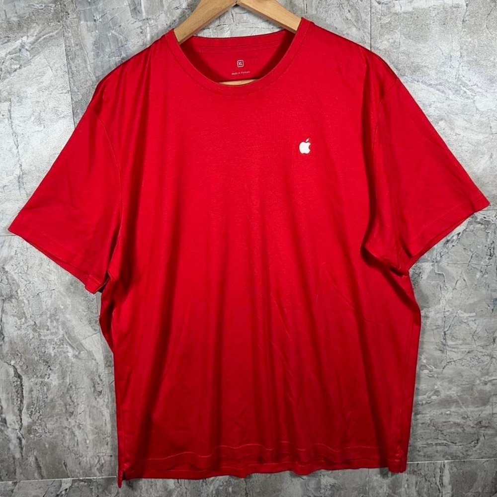 Apple Store Employee T-Shirt‎ Size XL Red Crew Short Sleeve Casual Tee  Workwear